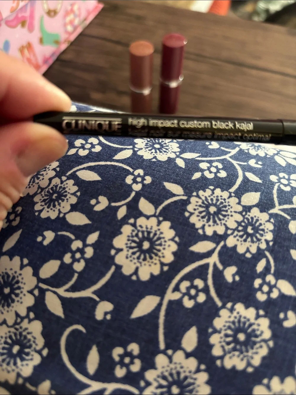 Clinique Lipstick & Skincare Set with Pink, Peach, Red Shades